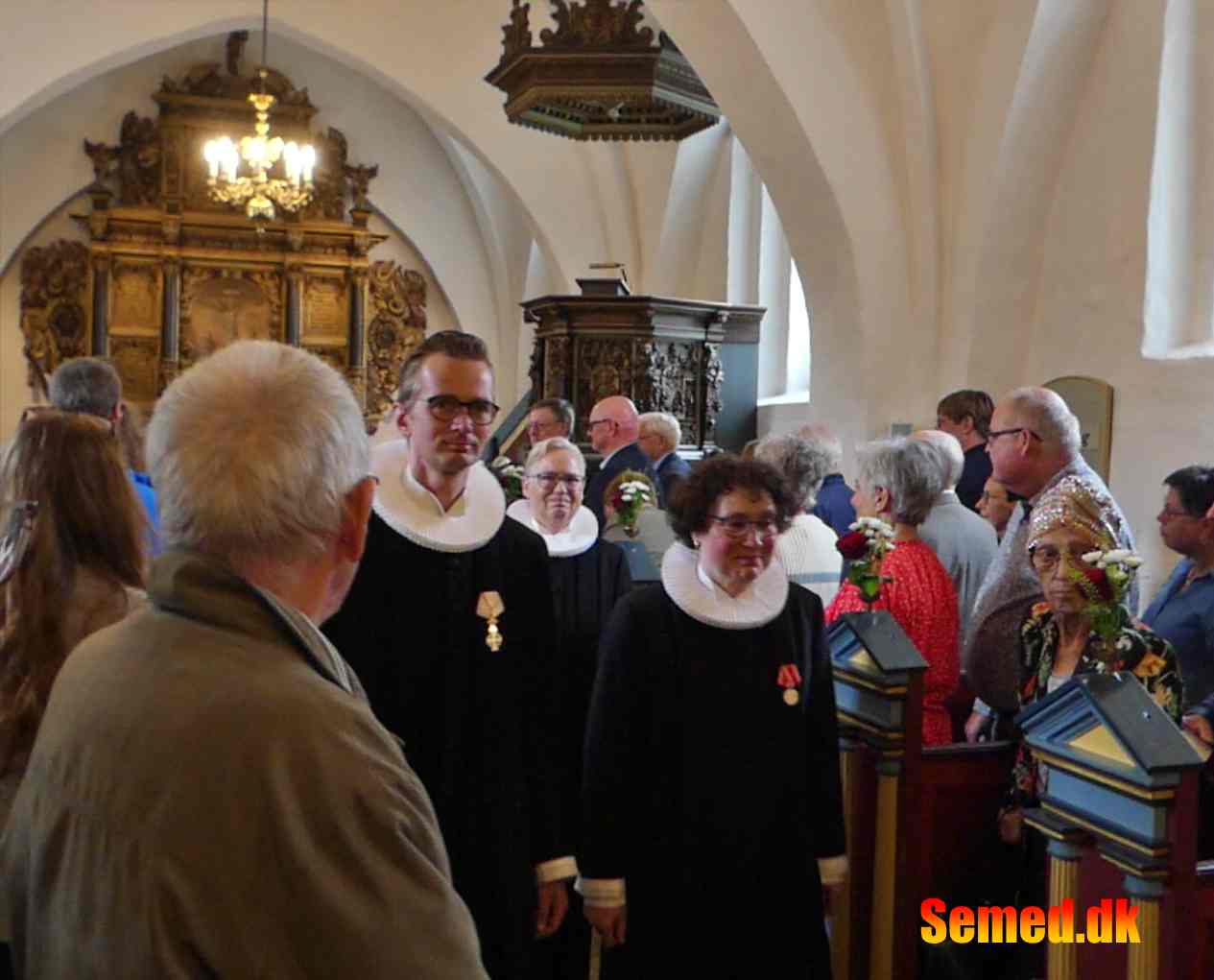 Afskedsgudstjeneste for sognepræst Britta Raakjær Vind – Pinsedag i Fløng Kirke